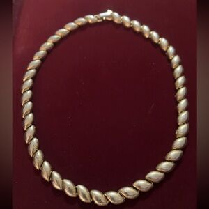 Classic Gold-Tone Twisted Link Choker Necklace -